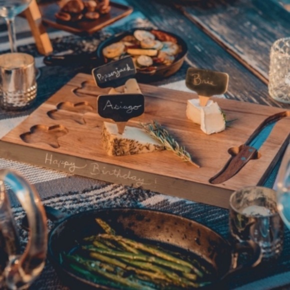 TOSCANA Cutting Board and Cheese Tools Set - Picture 4 of 16